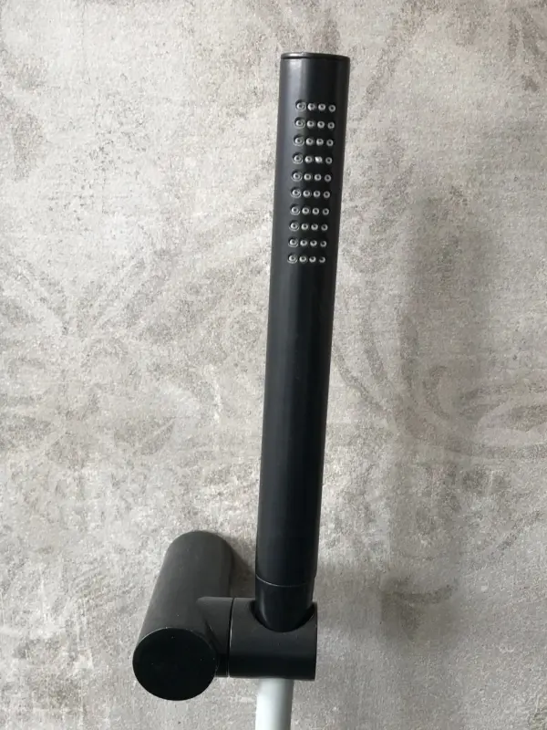 Mezclador de bañera Waterevolution Flow con teleducha negro mate T130PR