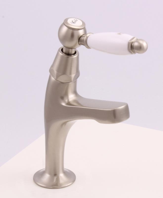 Grifo de lavabo PB Classic con palanca blanca agua fría modelo pequeño acero inoxidable 1208854912