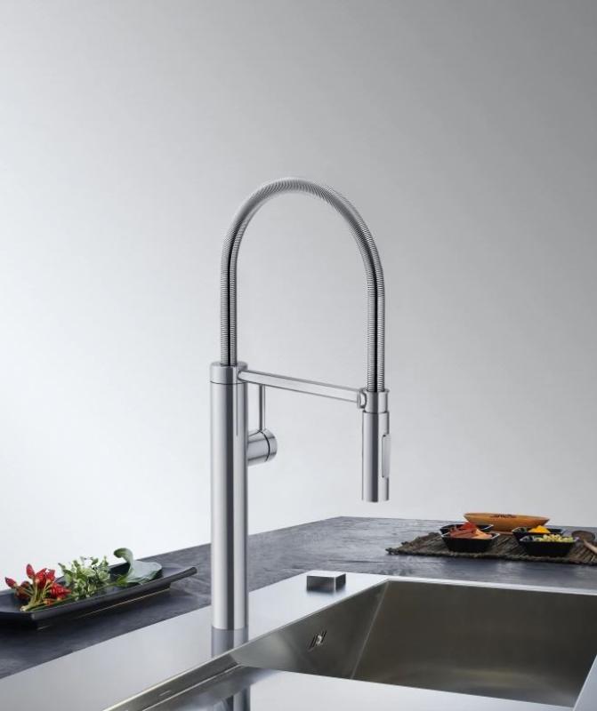 Grifo de cocina Franke Pescara Semi Pro 360 caño flexible y spray cromado 115.0393.976