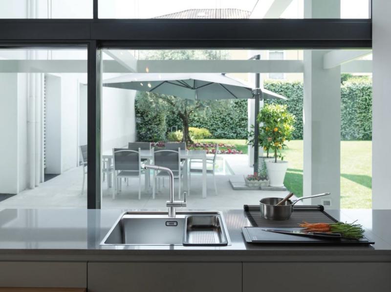 Grifo de cocina Franke RVS cepillado Atlas Neo con salida extensible inox 115.0521.438