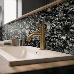 Grifo para lavabo Waterrevolution Flow en latón cepillado T1101ALE