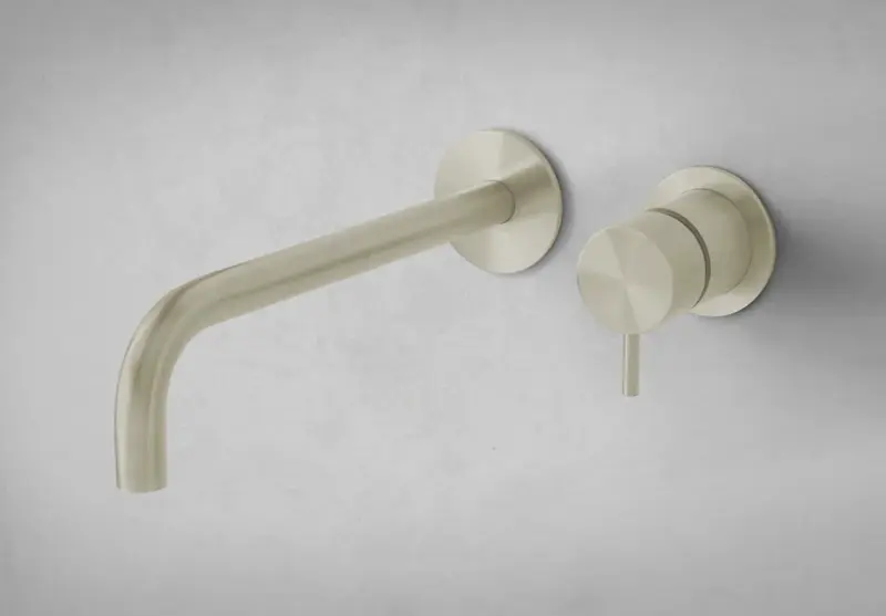 Grifo de lavabo empotrado Waterrevolution Flow PVD oro blanco con caño de 15 cm T116BWGE-15