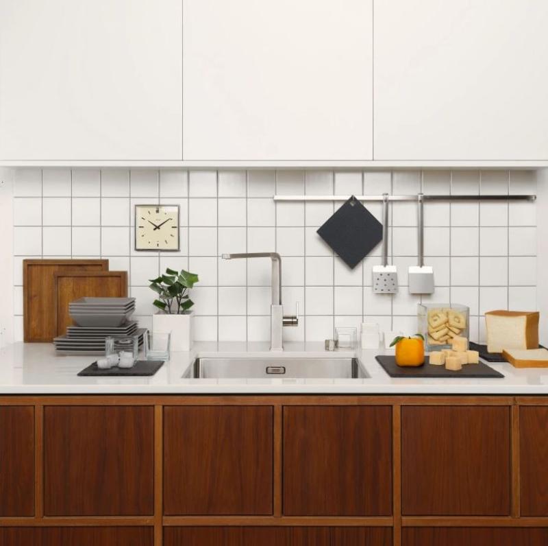 Grifo de cocina Mythos de acero inoxidable macizo Franke con caño giratorio acero inoxidable 115.0547.852