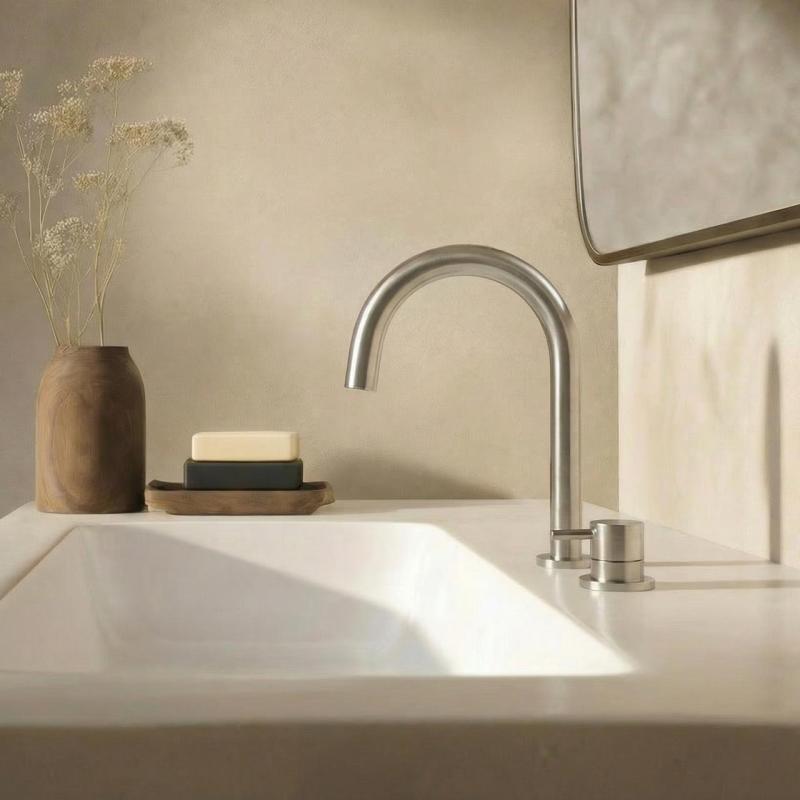 Grifo Waterevolution Flow de 2 orificios para lavabo de acero inoxidable con caño bajo U de 113 mm T1121UIE