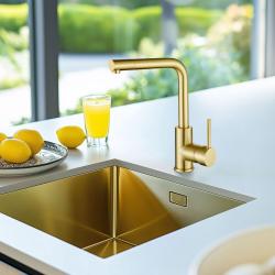 Grifo de cocina Ausmann Lavea oro PVD dorado con caño giratorio 1208957133