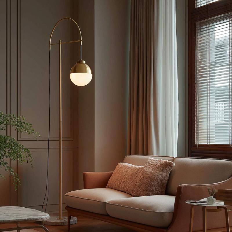 Lámpara de pie Decor Abies de latón dorado con base de mármol negro 7573