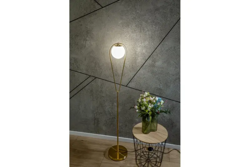 Lámpara de pie Decor Ciklop de latón dorado con forma de lágrima 9737