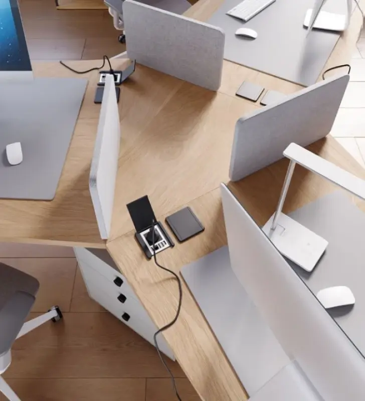 Multienchufe Indux Flip empotrable negro mate con 2xUSB A, toma de tierra tipo E, 1xRJ45 y toma HDMI negro 1208957915