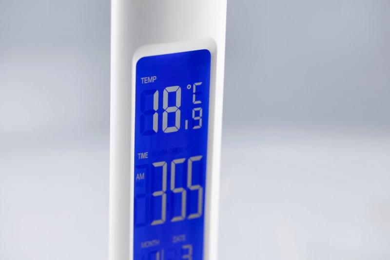 Decor Lámpara de escritorio LINEAR 7W 420lm AC220-240V 3-CCT 5 niveles de atenuación PF>0 5 RA>80 blanco. 1208962500