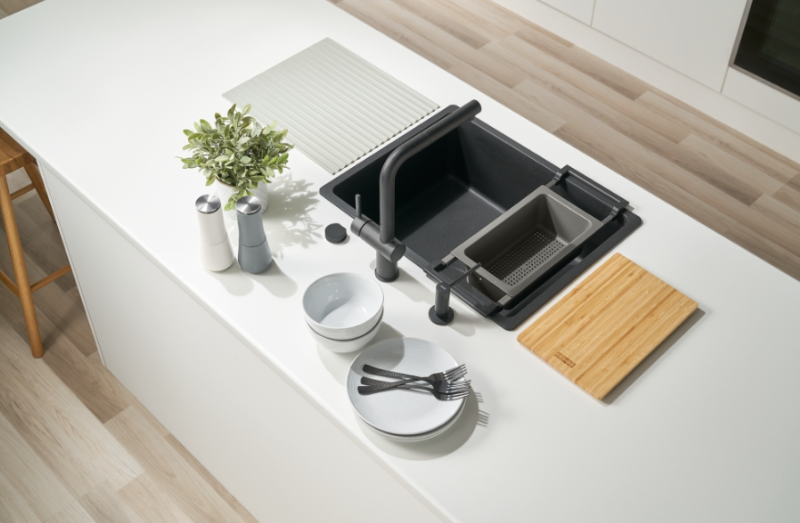 Franke Juego Universal de Accesorios Todo en Uno 3 - Tabla de Cortar, Bandeja de Plástico, Tapete de Escurrimiento y Puente Telescópico 112.0655.483