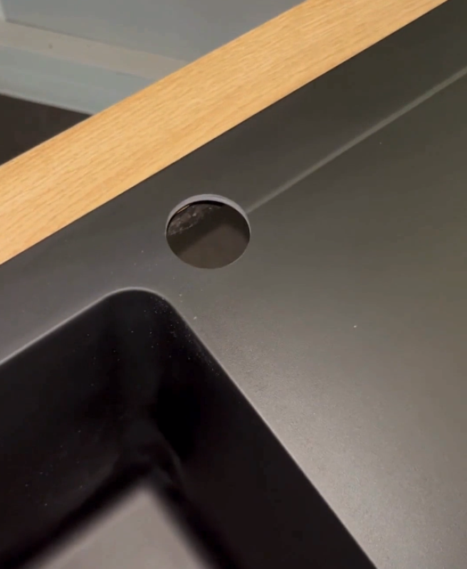 Hoegert Juego de sierras de perforación de acero al carbono de 14 piezas.