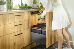 Garbi Basket B-90-T-4 Sistema de Separación de Residuos para Cajón de 90 cm - Incluye Soporte y 4 Cubos de Basura de 15 Litros 1208969545