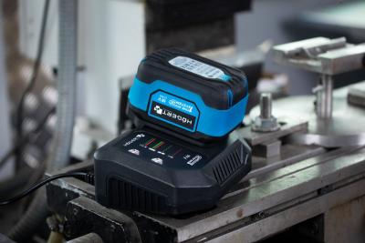 FAST CHARGER 6A 18V