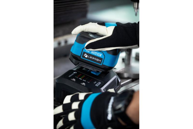 HÖGERT cargador rápido para batería 6A 18V