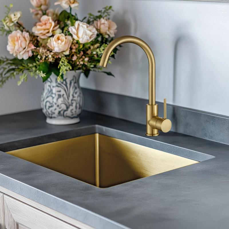 Ausmann Arvia grifo de cocina dorado PVD Gold con caño giratorio 1208970640