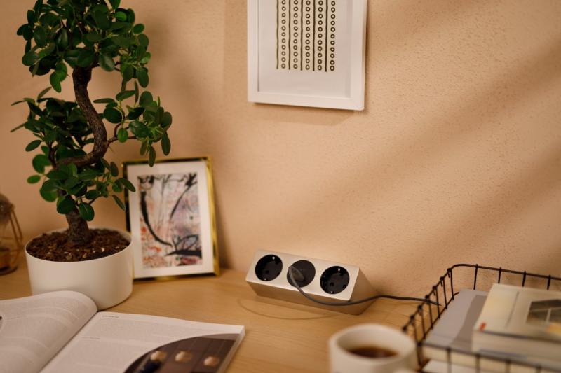 Enchufe para muebles SOFITO, 2xSCHUKO, USB A+C, cable 1.5 m, acero inoxidable