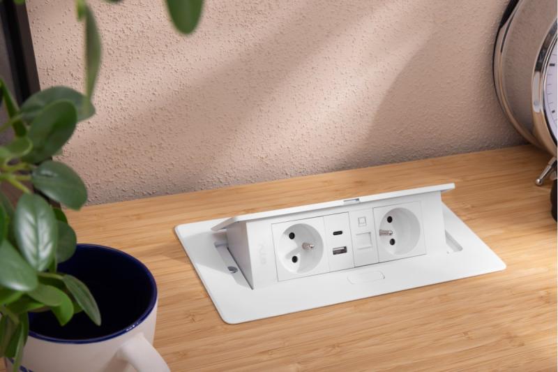 MULTISOFT Toma de corriente para muebles 2x Enchufe con toma de tierra, USB A+C, RJ45, Cable de alimentación con enchufe, Blanco