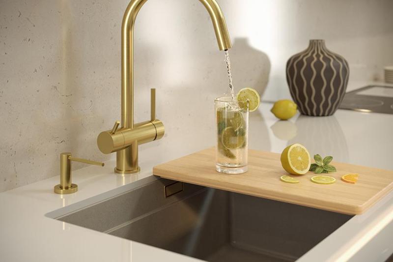 Quadri Newport II granito fregadero empotrado beige 560x450mm con tapón de acero inoxidable y tapa de desagüe 1208971766